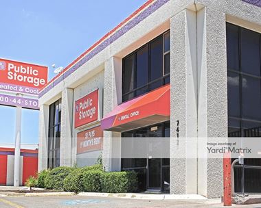 Storage Units for Rent available at 7412 Lemmon Avenue, Dallas, TX 75209