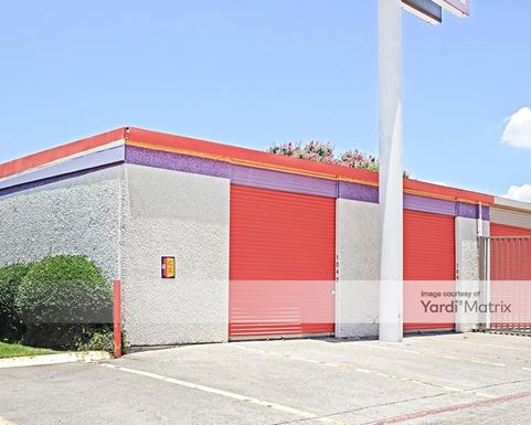 Source URL: https://cdnsc.rentcafe.com/dmslivecafe/3/1061511/1061511-1-4.jpg?width=-1&height=385&quality=80