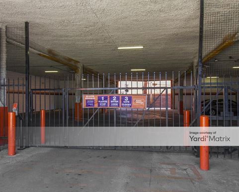 Source URL: https://cdnsc.rentcafe.com/dmslivecafe/3/1061528/1061528-1-4.jpg?width=-1&height=385&quality=80