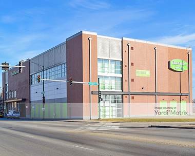 Storage Units for Rent available at 4455 West Montrose Avenue, Chicago, IL 60641