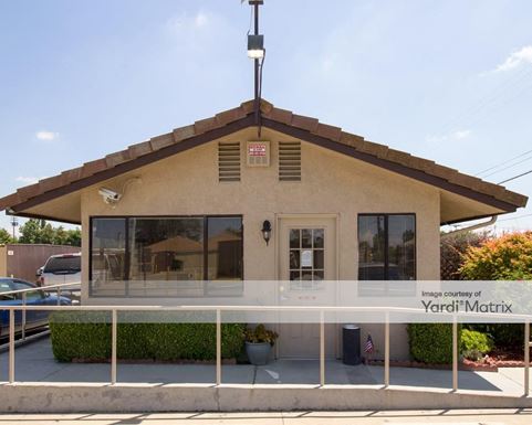 Source URL: https://cdnsc.rentcafe.com/dmslivecafe/3/1061567/1061567-1-2.jpg?width=-1&height=385&quality=80