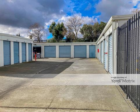 Source URL: https://cdnsc.rentcafe.com/dmslivecafe/3/1061568/1061568-1-4.jpg?width=-1&height=385&quality=80