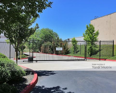 Source URL: https://cdnsc.rentcafe.com/dmslivecafe/3/1061570/1061570-1-3.jpg?width=-1&height=385&quality=80