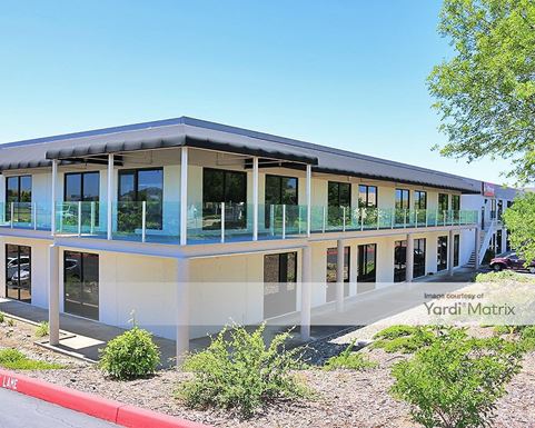 Source URL: https://cdnsc.rentcafe.com/dmslivecafe/3/1061570/1061570-1-5.jpg?width=-1&height=385&quality=80