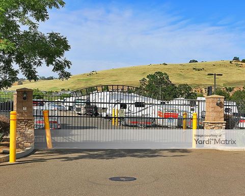 Source URL: https://cdnsc.rentcafe.com/dmslivecafe/3/1061571/1061571-1-3.jpg?width=-1&height=385&quality=80