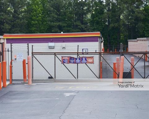 Source URL: https://cdnsc.rentcafe.com/dmslivecafe/3/1061592/1061592-1-4.jpg?width=-1&height=385&quality=80