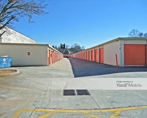 Source URL: https://cdnsc.rentcafe.com/dmslivecafe/3/1061593/1061593-1-5.jpg?width=-1&height=385&quality=80