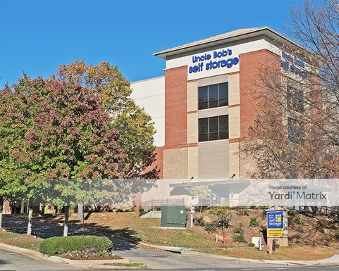 Source URL: https://cdnsc.rentcafe.com/dmslivecafe/3/1061615/1061615-1-3.jpg?width=-1&height=385&quality=80