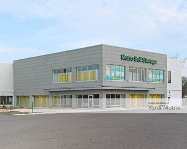 Storage Units for Rent available at 3220 West Touhy Avenue, Skokie, IL 60076