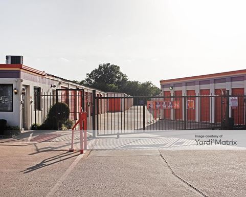 Source URL: https://cdnsc.rentcafe.com/dmslivecafe/3/1061683/1061683-1-3.jpg?width=-1&height=385&quality=80