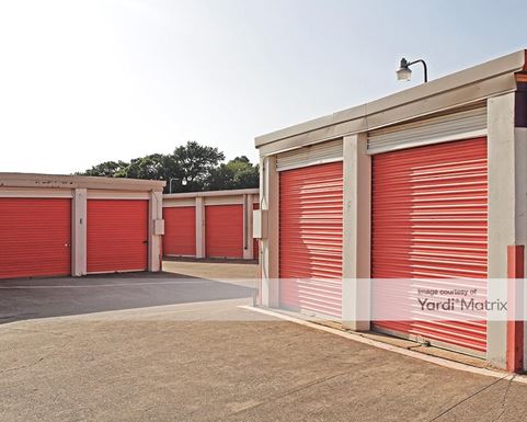 Source URL: https://cdnsc.rentcafe.com/dmslivecafe/3/1061684/1061684-1-3.jpg?width=-1&height=385&quality=80