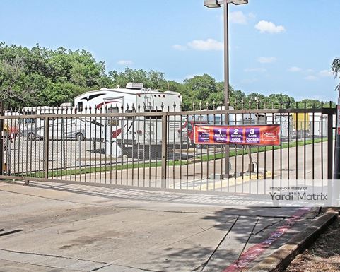 Source URL: https://cdnsc.rentcafe.com/dmslivecafe/3/1061686/1061686-1-2.jpg?width=-1&height=385&quality=80