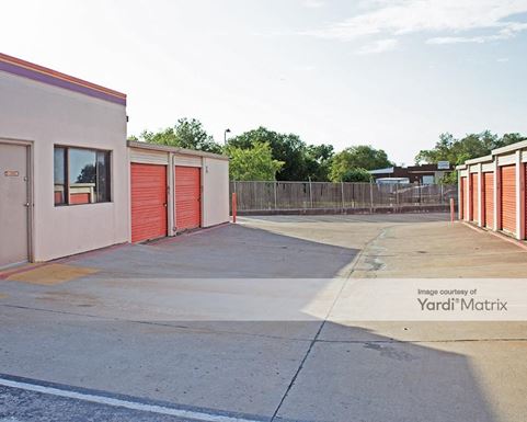 Source URL: https://cdnsc.rentcafe.com/dmslivecafe/3/1061689/1061689-1-4.jpg?width=-1&height=385&quality=80