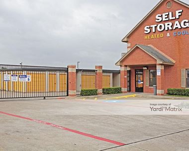 Storage Units for Rent available at 1010 East Highway 67, Duncanville, TX 75137