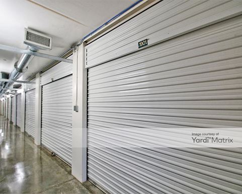 Source URL: https://cdnsc.rentcafe.com/dmslivecafe/3/1061690/1061690-1-4.jpg?width=-1&height=385&quality=80