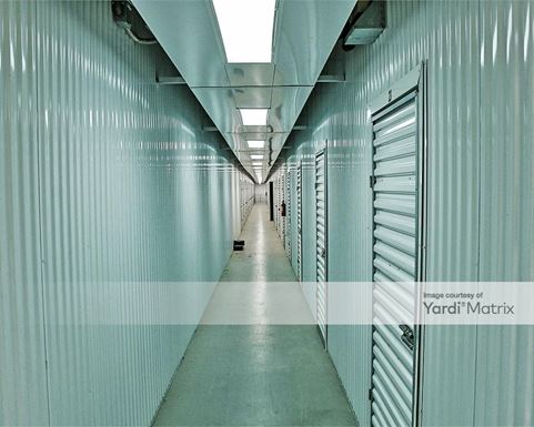 Source URL: https://cdnsc.rentcafe.com/dmslivecafe/3/1061717/1061717-1-3.jpg?width=-1&height=385&quality=80