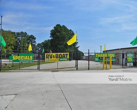 Source URL: https://cdnsc.rentcafe.com/dmslivecafe/3/1061753/1061753-1-6.jpg?width=-1&height=385&quality=80