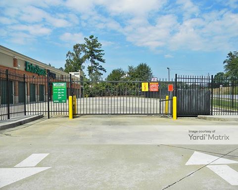 Source URL: https://cdnsc.rentcafe.com/dmslivecafe/3/1061763/1061763-1-3.jpg?width=-1&height=385&quality=80