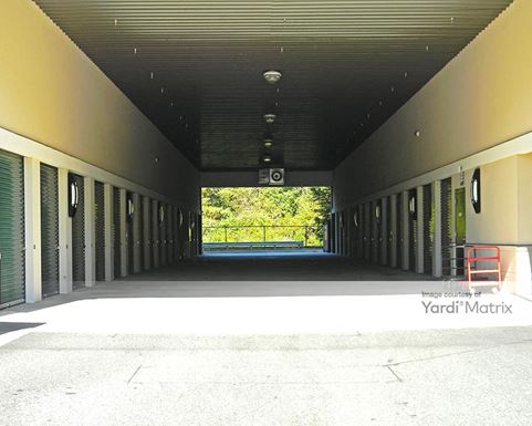 Source URL: https://cdnsc.rentcafe.com/dmslivecafe/3/1061772/1061772-1-4.jpg?width=-1&height=385&quality=80