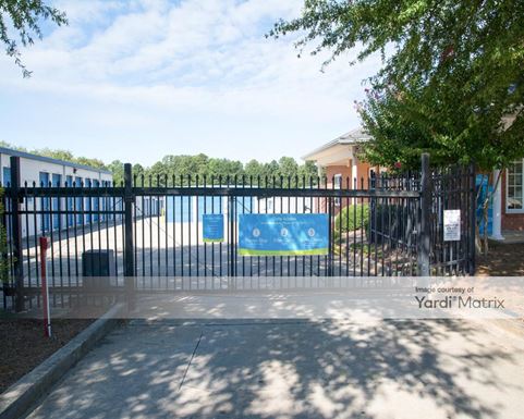 Source URL: https://cdnsc.rentcafe.com/dmslivecafe/3/1061775/1061775-1-2.jpg?width=-1&height=385&quality=80