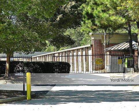 Source URL: https://cdnsc.rentcafe.com/dmslivecafe/3/1061784/1061784-1-3.jpg?width=-1&height=385&quality=80