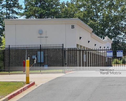 Source URL: https://cdnsc.rentcafe.com/dmslivecafe/3/1061797/1061797-1-5.jpg?width=-1&height=385&quality=80