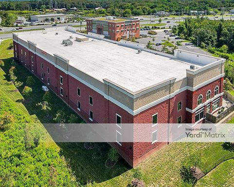 Source URL: https://cdnsc.rentcafe.com/dmslivecafe/3/1061818/1061818-1-4.jpg?width=-1&height=385&quality=80