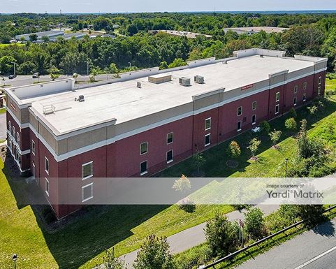 Source URL: https://cdnsc.rentcafe.com/dmslivecafe/3/1061818/1061818-1-5.jpg?width=-1&height=385&quality=80