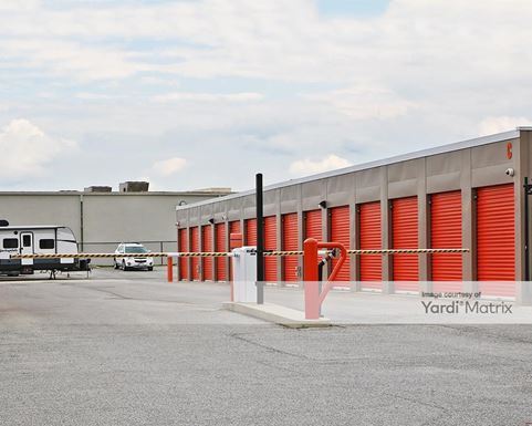 Source URL: https://cdnsc.rentcafe.com/dmslivecafe/3/1061820/1061820-1-4.jpg?width=-1&height=385&quality=80