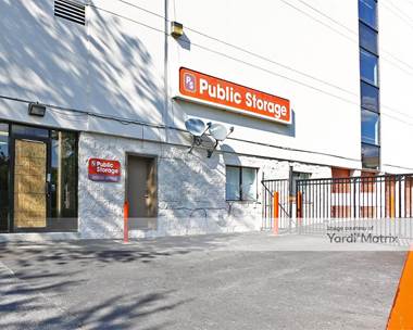 Storage Units for Rent available at 2308 Chillum Road, Hyattsville, MD 20782