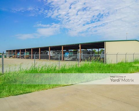 Source URL: https://cdnsc.rentcafe.com/dmslivecafe/3/1061894/1061894-1-2.jpg?width=-1&height=385&quality=80