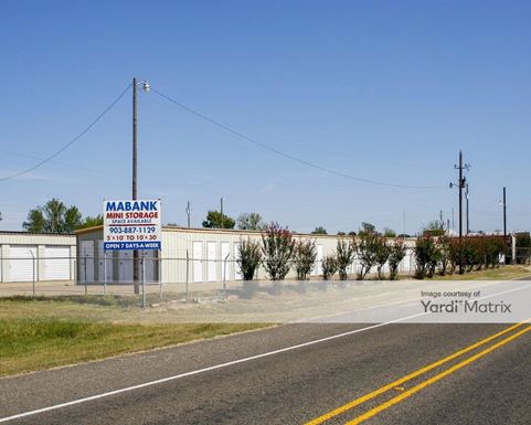 Source URL: https://cdnsc.rentcafe.com/dmslivecafe/3/1061895/1061895-1-5.jpg?width=-1&height=385&quality=80