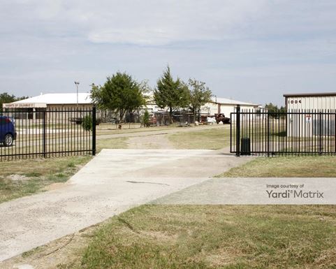 Source URL: https://cdnsc.rentcafe.com/dmslivecafe/3/1061897/1061897-1-2.jpg?width=-1&height=385&quality=80