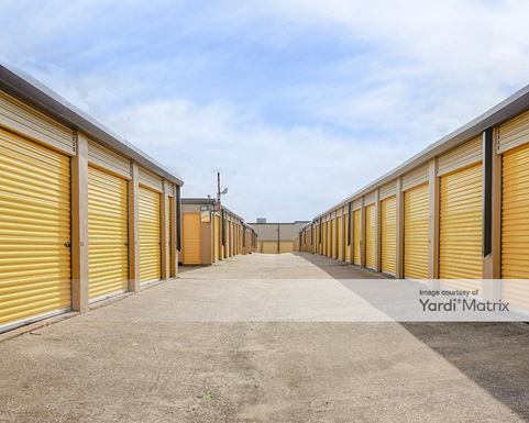 Source URL: https://cdnsc.rentcafe.com/dmslivecafe/3/1061906/1061906-1-2.jpg?width=-1&height=385&quality=80