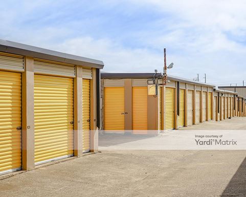 Source URL: https://cdnsc.rentcafe.com/dmslivecafe/3/1061906/1061906-1-3.jpg?width=-1&height=385&quality=80