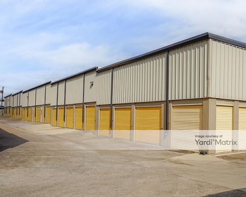 Source URL: https://cdnsc.rentcafe.com/dmslivecafe/3/1061906/1061906-1-5.jpg?width=-1&height=385&quality=80