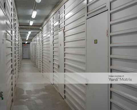 Source URL: https://cdnsc.rentcafe.com/dmslivecafe/3/1061906/1061906-1-6.jpg?width=-1&height=385&quality=80