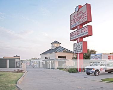 Storage Units for Rent available at 2208 Parker Road, Carrollton, TX 75010