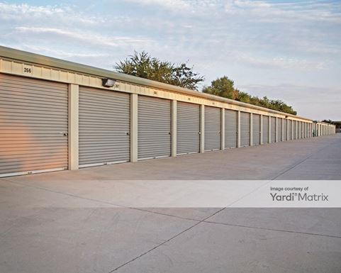 Source URL: https://cdnsc.rentcafe.com/dmslivecafe/3/1061911/1061911-1-2.jpg?width=-1&height=385&quality=80