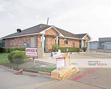 Storage Units for Rent available at 2453 Midway Road, Carrollton, TX 75006