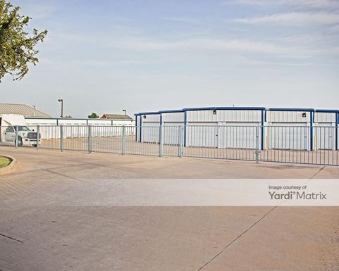 Source URL: https://cdnsc.rentcafe.com/dmslivecafe/3/1061919/1061919-1-2.jpg?width=-1&height=385&quality=80