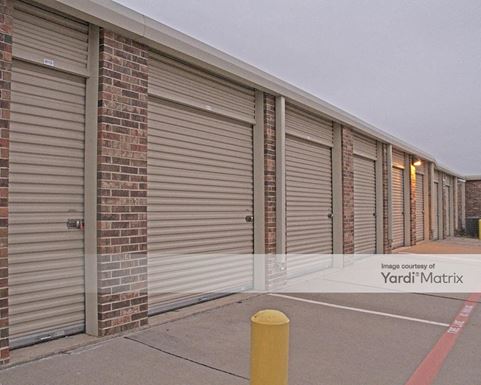 Source URL: https://cdnsc.rentcafe.com/dmslivecafe/3/1061920/1061920-1-5.jpg?width=-1&height=385&quality=80