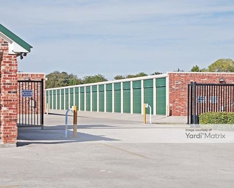 Source URL: https://cdnsc.rentcafe.com/dmslivecafe/3/1061931/1061931-1-2.jpg?width=-1&height=385&quality=80