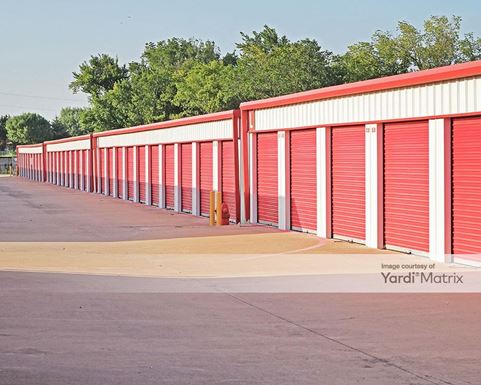 Source URL: https://cdnsc.rentcafe.com/dmslivecafe/3/1061934/1061934-1-4.jpg?width=-1&height=385&quality=80