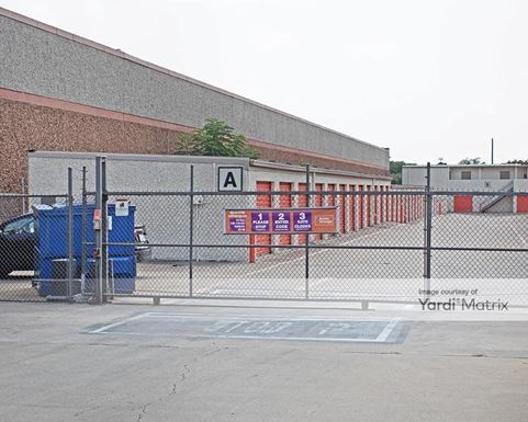 Source URL: https://cdnsc.rentcafe.com/dmslivecafe/3/1061936/1061936-1-3.jpg?width=-1&height=385&quality=80