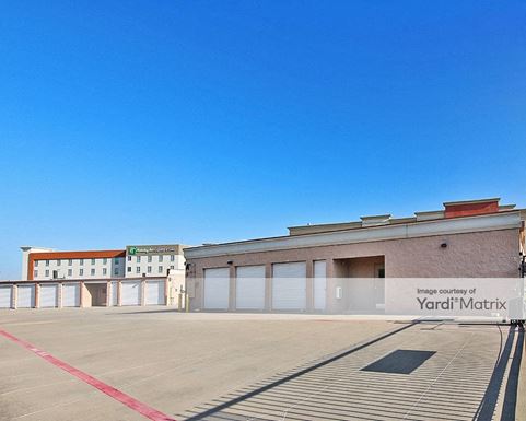 Source URL: https://cdnsc.rentcafe.com/dmslivecafe/3/1061944/1061944-1-3.jpg?width=-1&height=385&quality=80