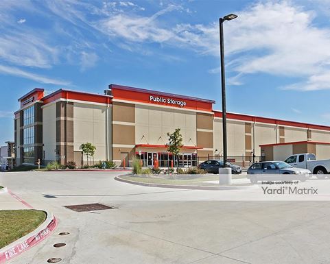 Source URL: https://cdnsc.rentcafe.com/dmslivecafe/3/1061956/1061956-1-2.jpg?width=-1&height=385&quality=80