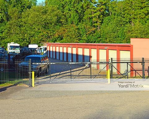 Source URL: https://cdnsc.rentcafe.com/dmslivecafe/3/1061972/1061972-1-4.jpg?width=-1&height=385&quality=80