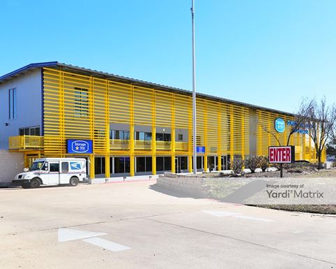 Source URL: https://cdnsc.rentcafe.com/dmslivecafe/3/1062050/1062050-1-4.jpg?width=-1&height=385&quality=80