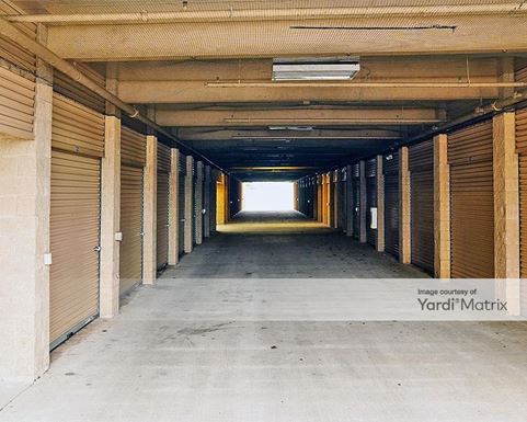 Source URL: https://cdnsc.rentcafe.com/dmslivecafe/3/1062060/1062060-1-2.jpg?width=-1&height=385&quality=80